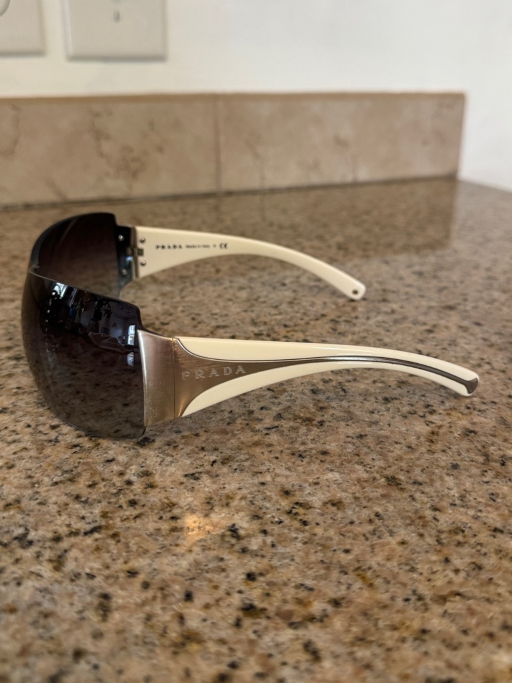 Vintage Rare Authentic Prada Sunglasses Brown Gradient SPR041 Shield Style - Picture 3 of 13